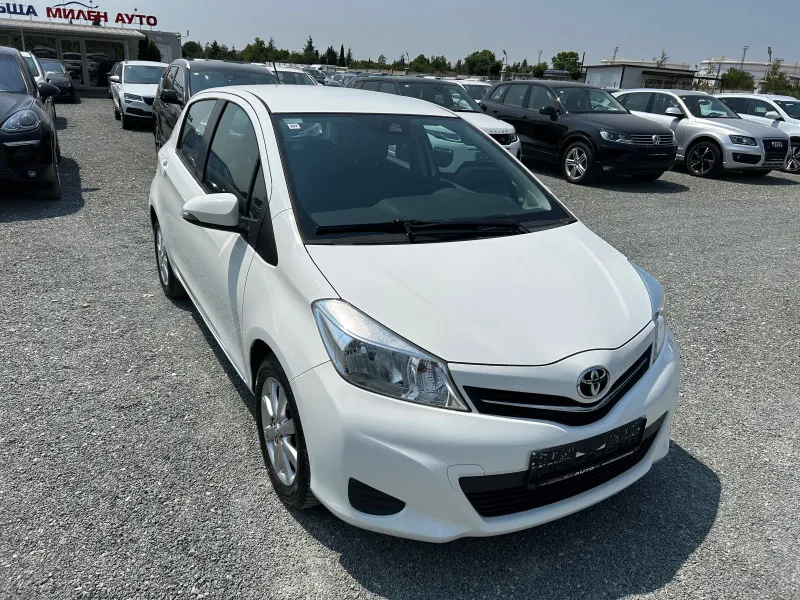 Toyota Yaris (KATO НОВА) Image 3