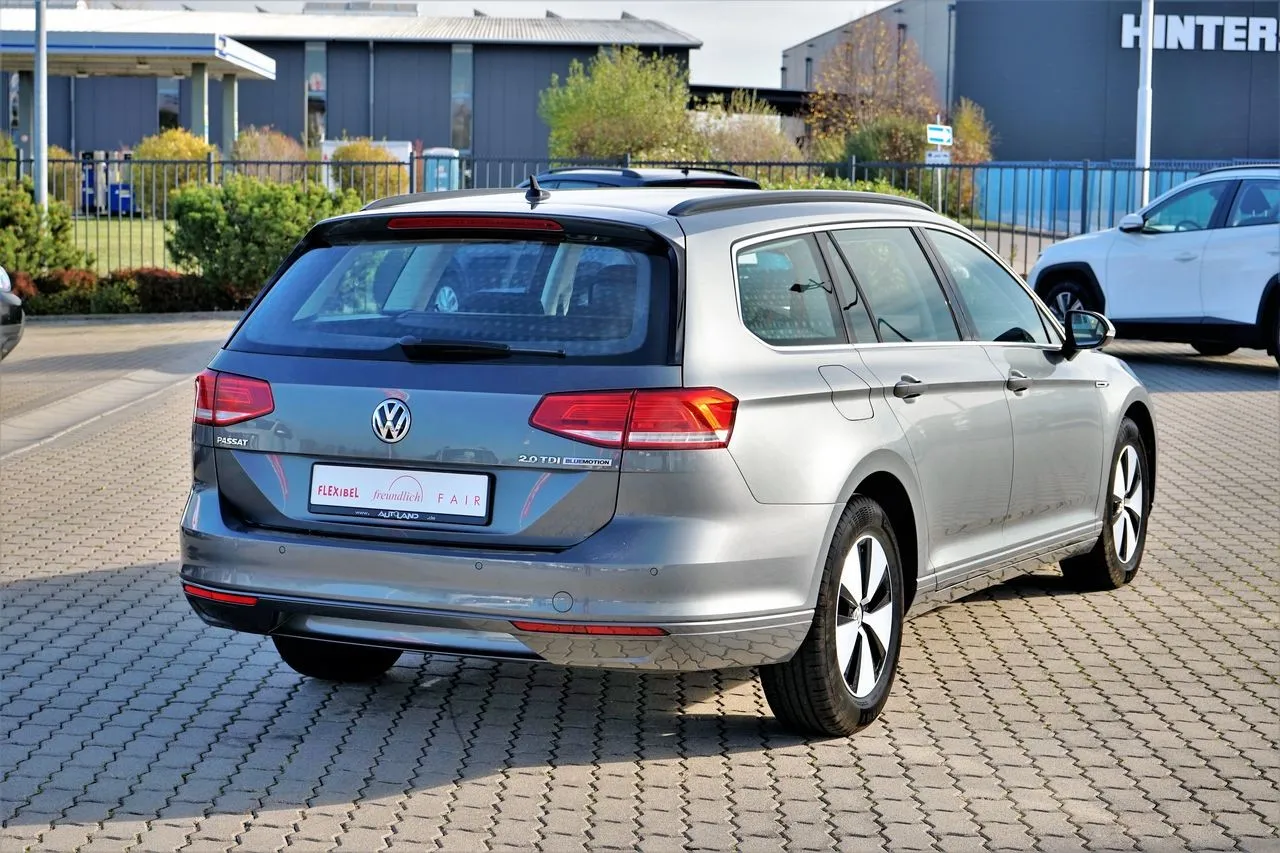 Volkswagen Passat Variant 2.0 TDI Navi LED Xenon  Image 4