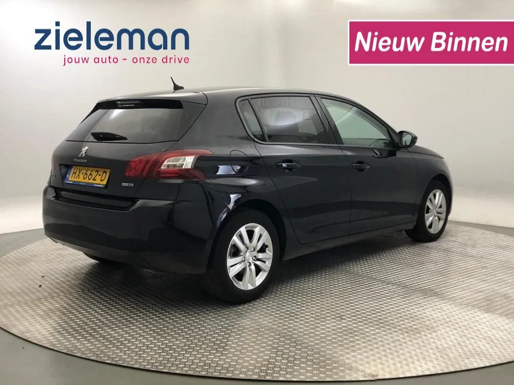 Peugeot 308 SW 1.6 HDI Blue Lease Executive Panorama Navi Leer Image 2